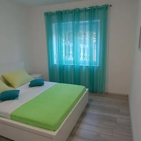 Apartman Ema Apartment