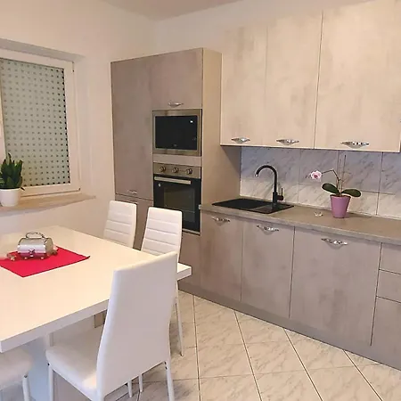 Apartman Ema
