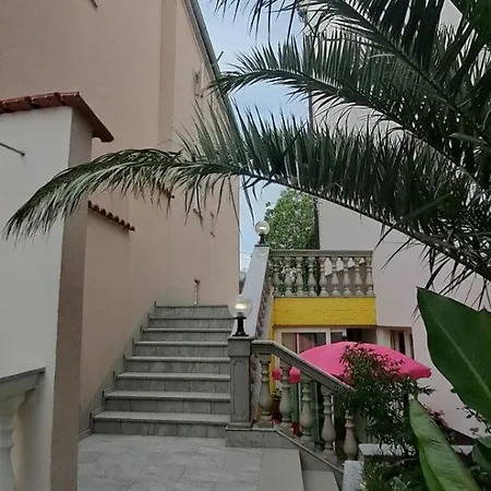 Apartman Ema Apartment