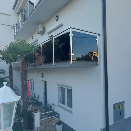 Apartment Apartman Ema Crikvenica