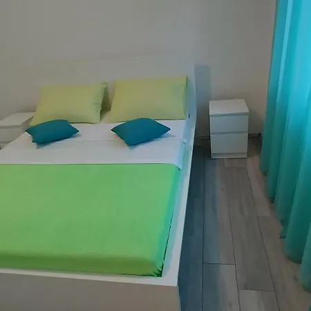 Ema Apartman *