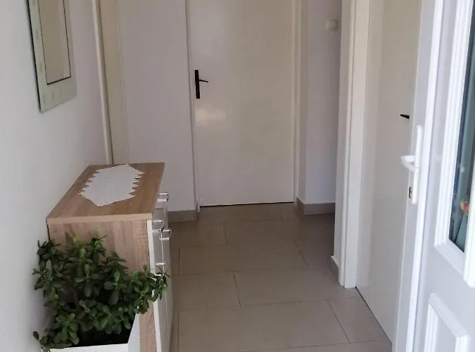 Apartament Ema *