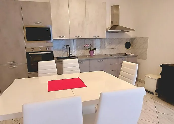 Apartament Ema
